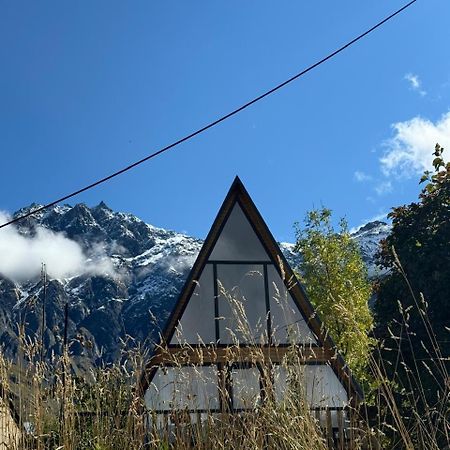 Emotion Kazbegi Apartment Bagian luar foto