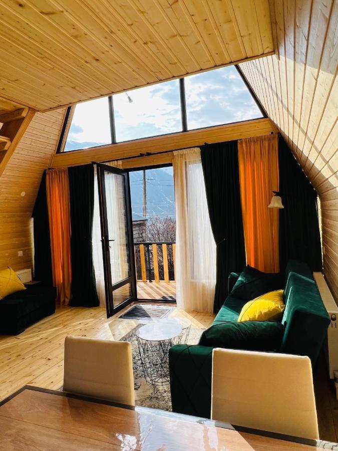 Emotion Kazbegi Apartment Bagian luar foto