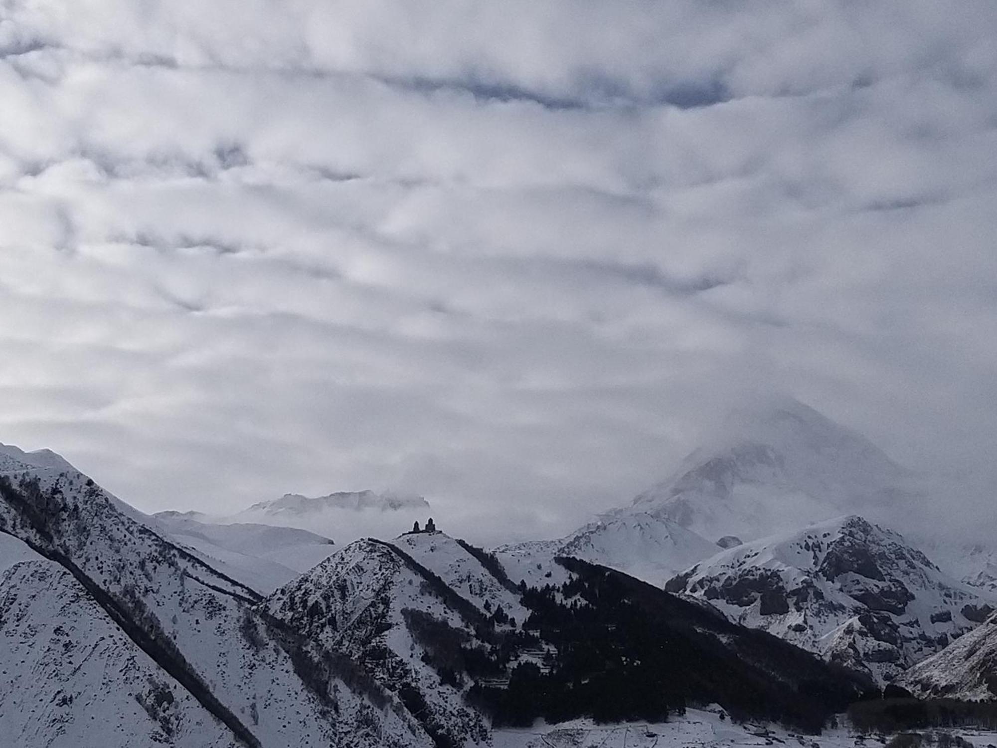 Emotion Kazbegi Apartment Ruang foto